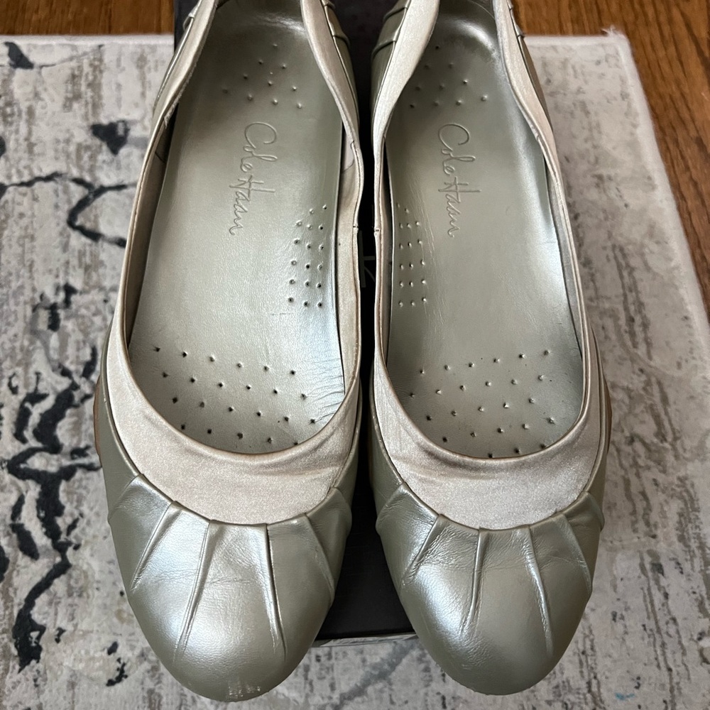 Cole Haan Flats 9.5 Like new